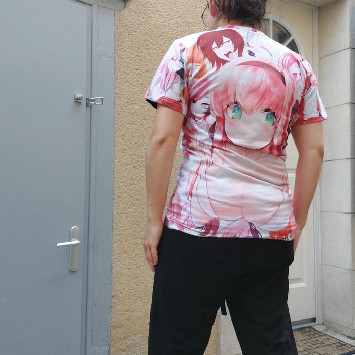Tee shirt Manga pour taille s/m - photo numéro 4
