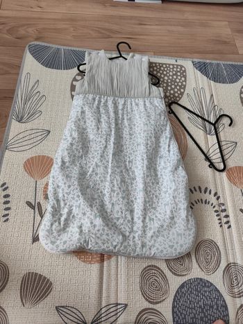 Gigoteuse NEUVE Sauthon promenons nous 0-6 mois tilleul