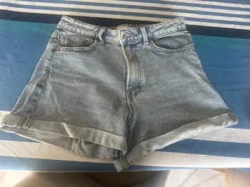 Short jean’s stradivarius