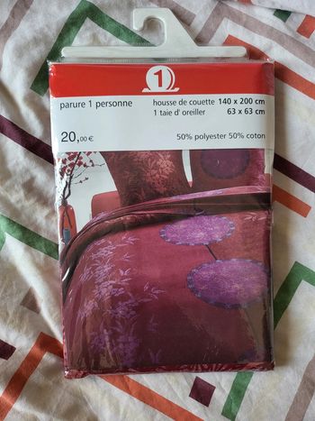 Parure de lit 1 personne neuve motif floral