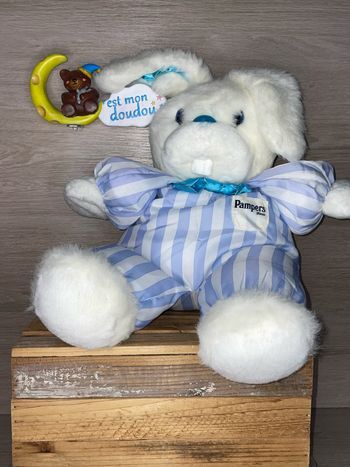 PAM05 grand doudou lapin 🐰 Pampers