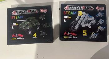 Moto et char à construire