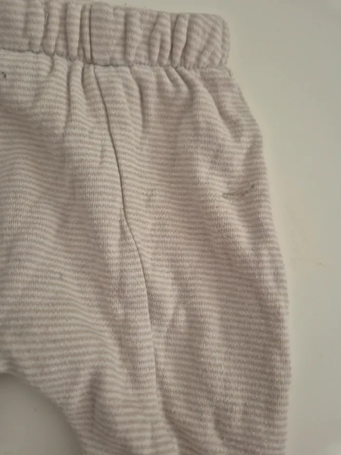 Pantalon 3 mois - photo numéro 2