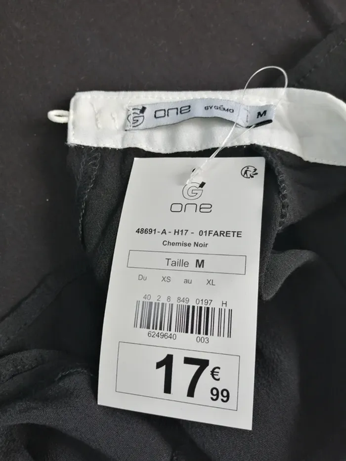 Blouse noire  sans manches doublée à col blanc avec lien à nouer / gémo / (M) - photo numéro 3