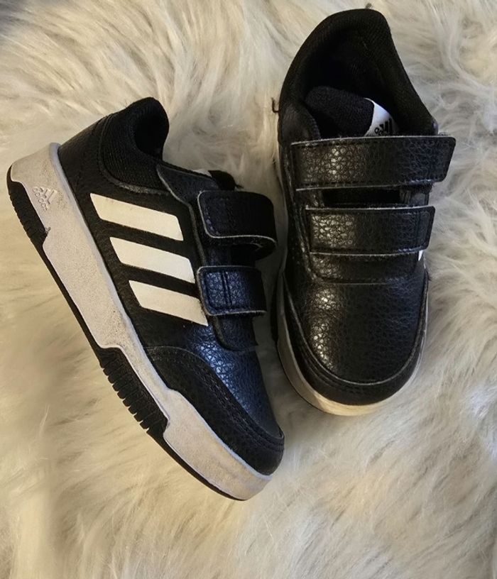 💙😍 🥰😍superbes baskets adidas pointure 24 😍💙