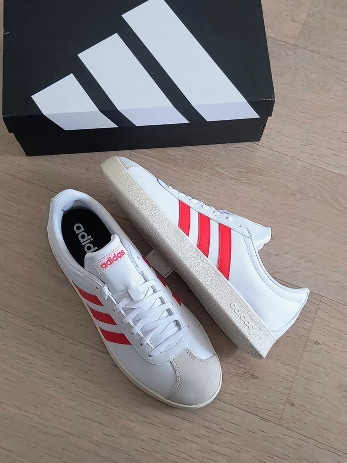 Baskets chaussures adidas taille 44.5 neuves - photo numéro 7