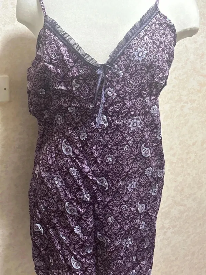 Nuisette taille 42/44 marque premier rôle - photo numéro 2