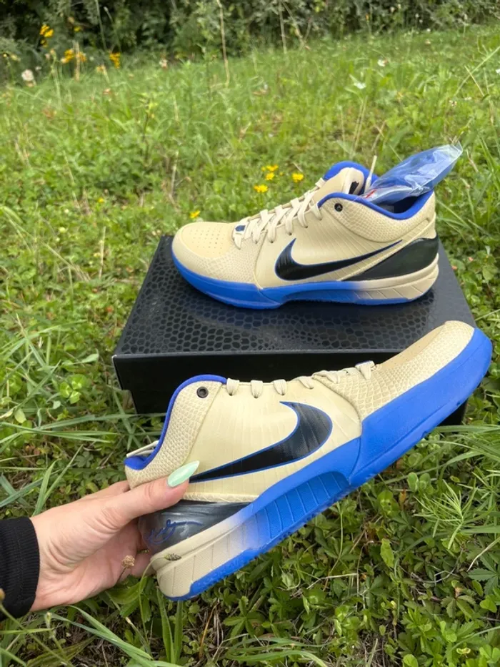 Nike Kobe 4 Proto FCB - FC Barcelona - Taille 42 - photo numéro 2