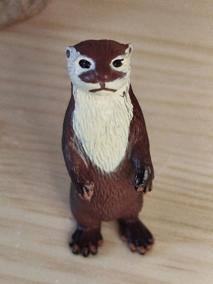 Figurine loutre debout Animal de montagne - photo numéro 3