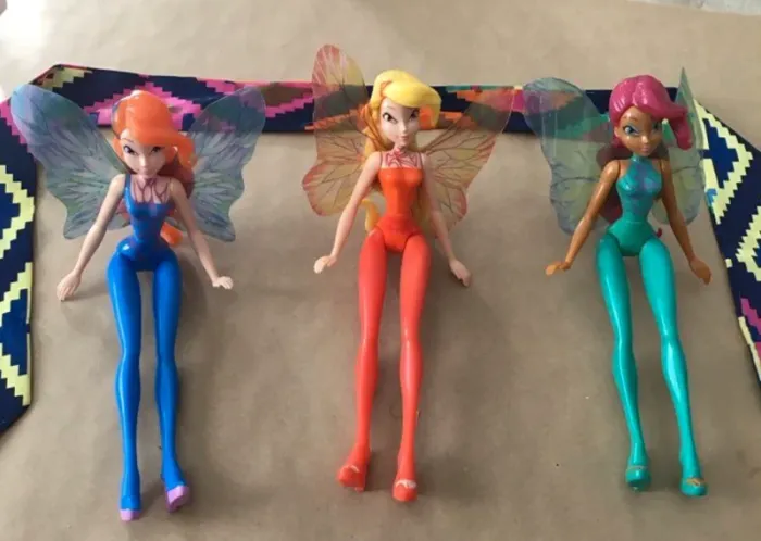 Lot 3 poupées WINX