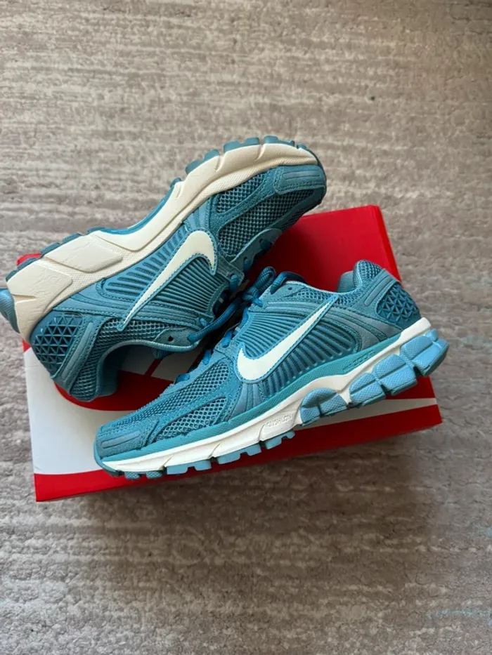 Nike Zoom Vomero 5 Denim Turquoise - photo numéro 2