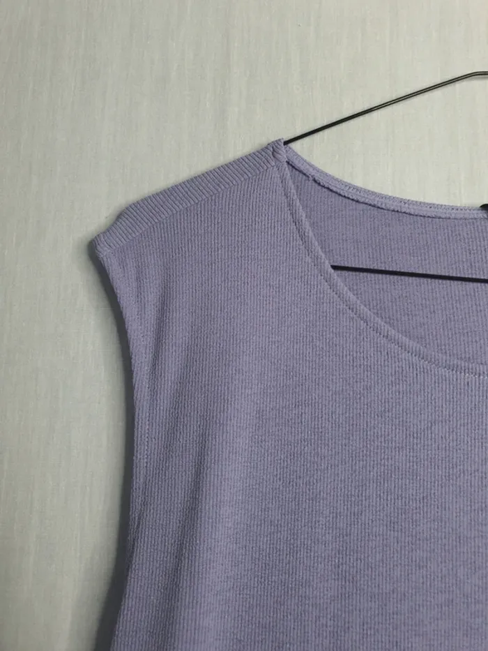Robe lilas neuve - photo numéro 3
