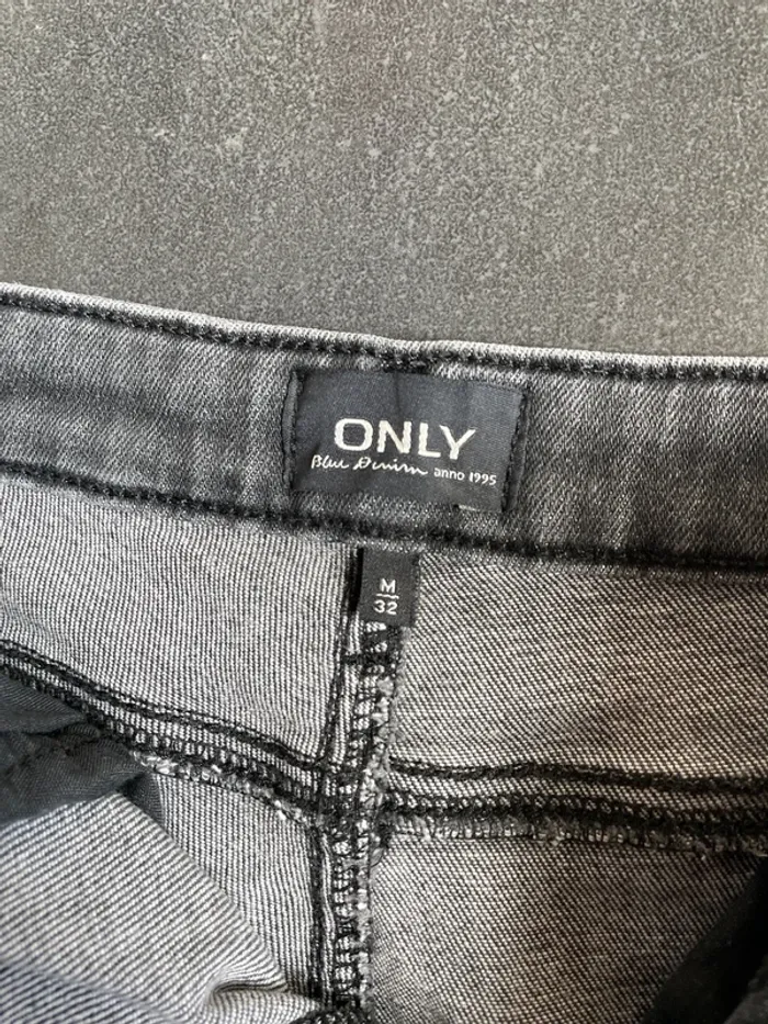 Jeans noir longueur 32 - photo numéro 4