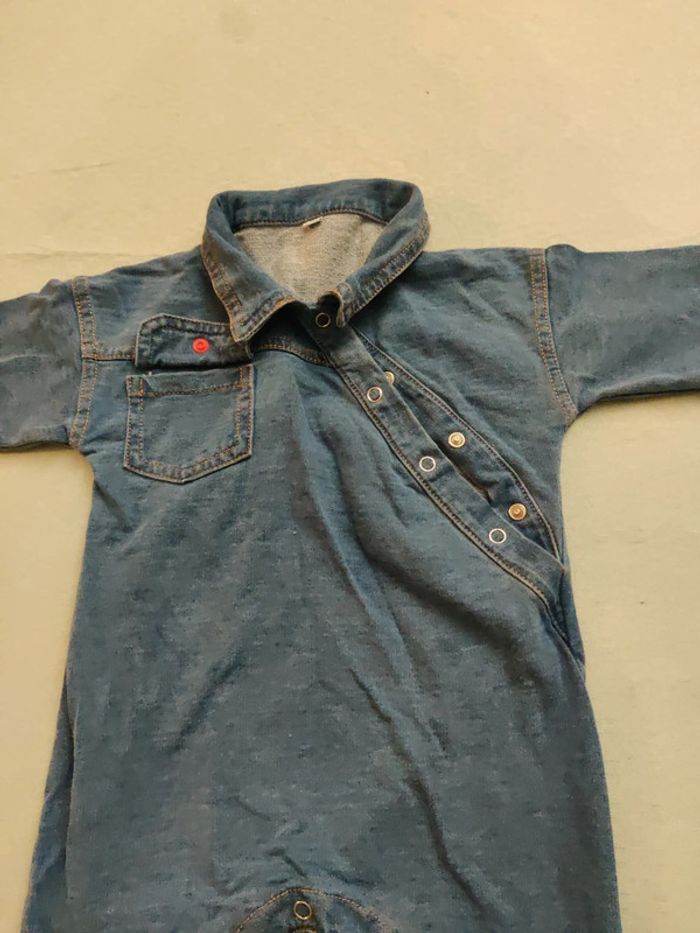 Combinaison jeans bébé 70 cm - photo numéro 2