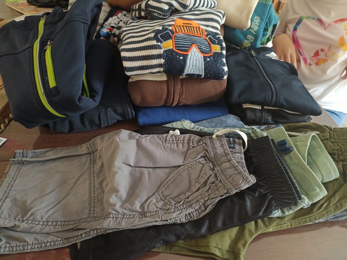 Lot de vêtements