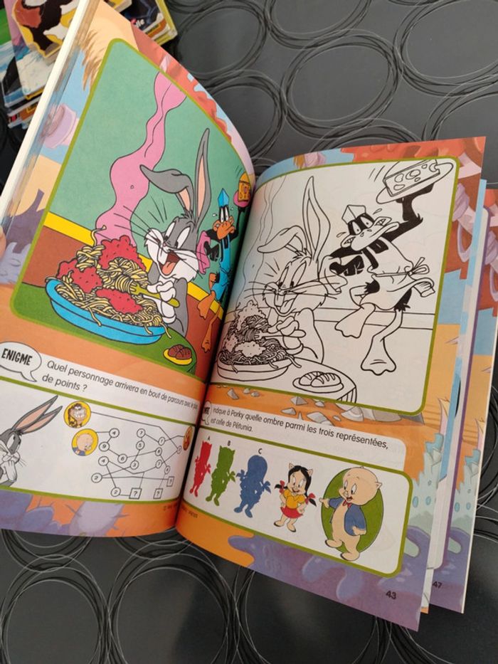 Livre de jeux et coloriage comme neuf - photo numéro 3