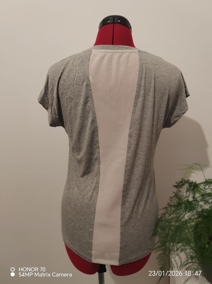 T shirt de sport - photo numéro 3