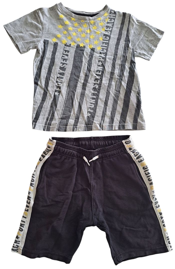 Ensemble t-shirt-short garçon 5 ans BE
