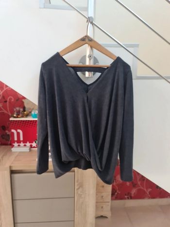 Pull col V Mim taille 40