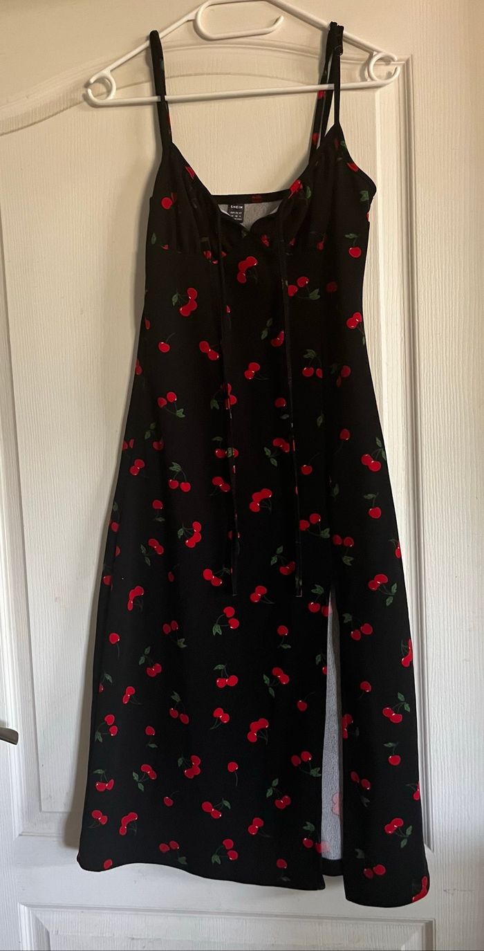 Robe noire femme