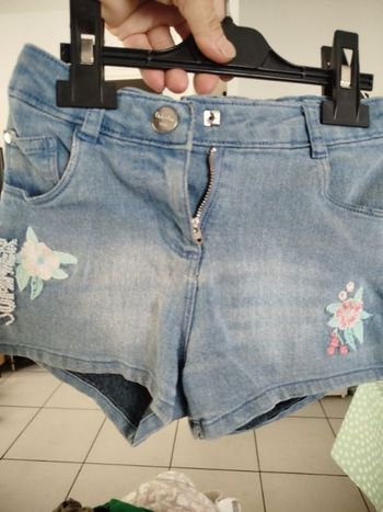 #kytie8ansfille. Short en jean souple taille 8 ans