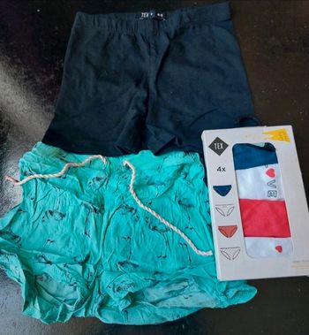 Lot 3/4 ans culottes neuves