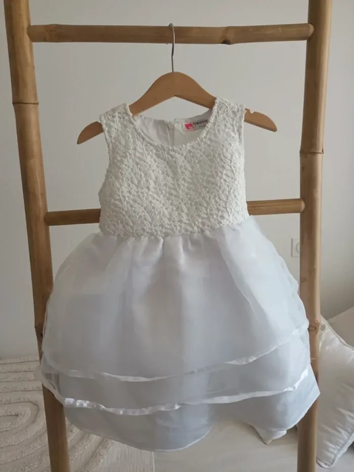 Robe blanche Vogue Fashion 100 cm