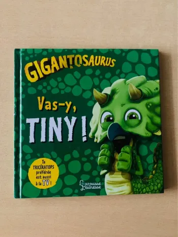Gigantosaurus : vas-y Tiny!