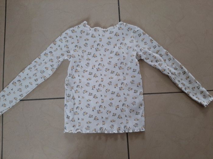 Tee shirt manches longues fille 5 ans - photo numéro 2