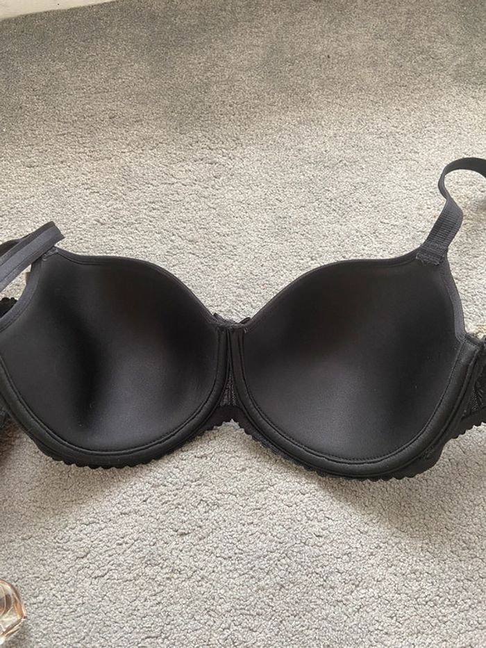 Soutien gorge Chantelle 90D neuf - photo numéro 6