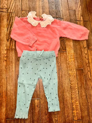 Sweat vertbaudet (il faut remettre une pression) et legging Zara 18 mois