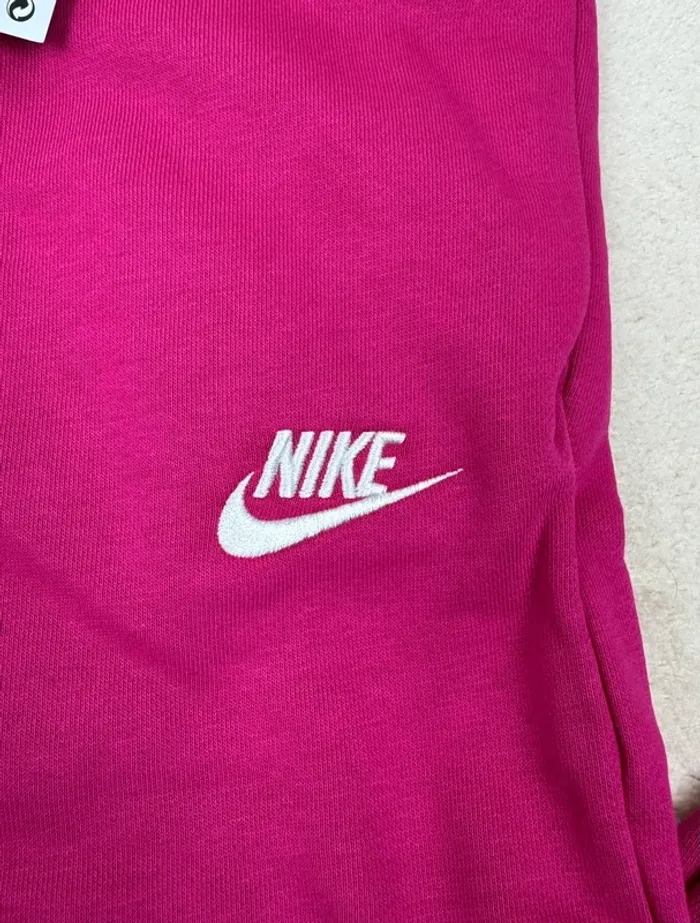 Jogging Nike Rose Fuchsia Neuf Logo Brodé Taille S - photo numéro 3