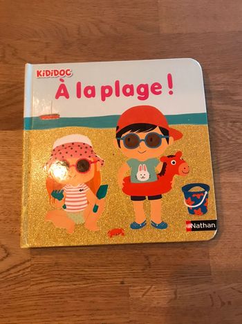 Livre Kididoc À la plage!