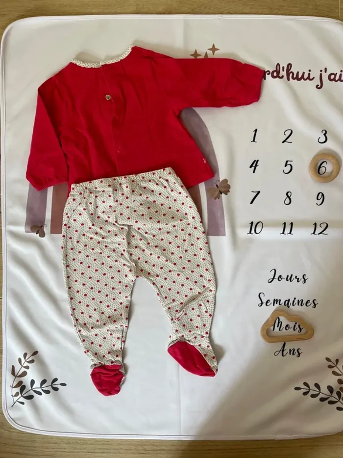 Pyjama bébé fille Obaïbi – Taille 6 mois – Motif cerise 🍒 - photo numéro 4