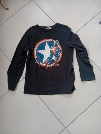 T-shirt manches longues taille 8 ans Marvel