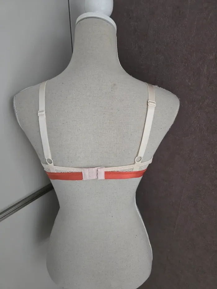 Soutien gorge la Redoute 95 C très bon état - photo numéro 3