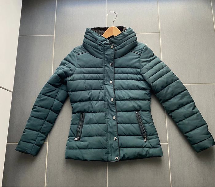 Veste femme camaïeu taille 34 vert foncé avec col fourrure