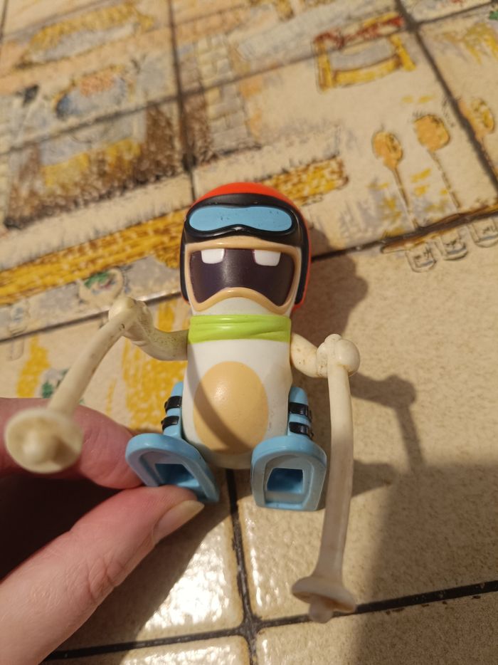 Figurine Lapin Crétin Skieur (Rabbid) - Jouet Happy Meal McDonald's 2010 🎿 - photo numéro 2