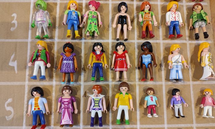 Playmobil plaquette personnages - photo numéro 3