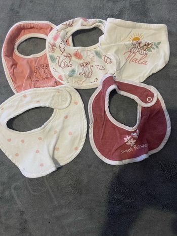 Lot de 5 bavoirs bébé