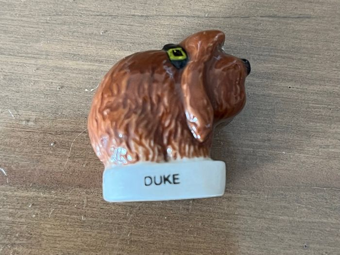 Fève chien marron Duke Comme des bêtes