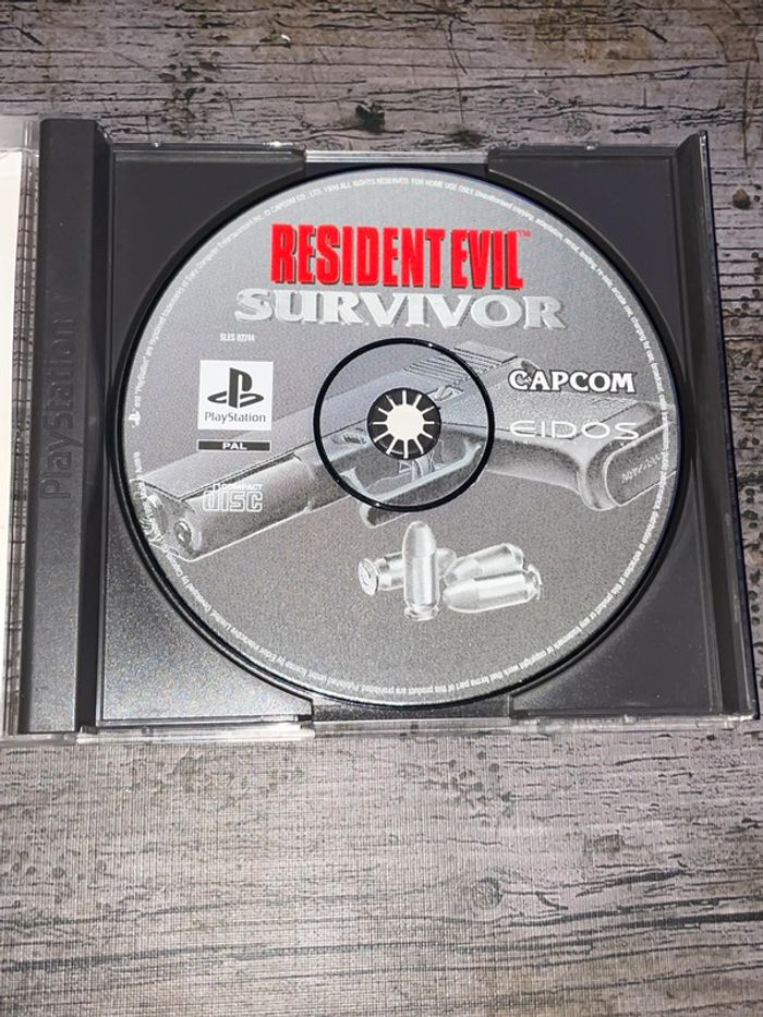 Resident Evil Survivor - PS1 Sans Notice Version PAL Francaise PlayStation Sony - photo numéro 3