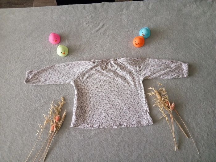 Belle blouse a motif 9 mois - photo numéro 2