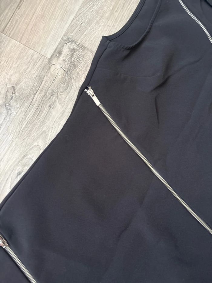 Robe noire - photo numéro 2