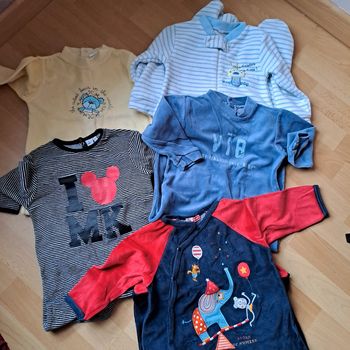 Lot 5 pyjamas 18mois #Disney