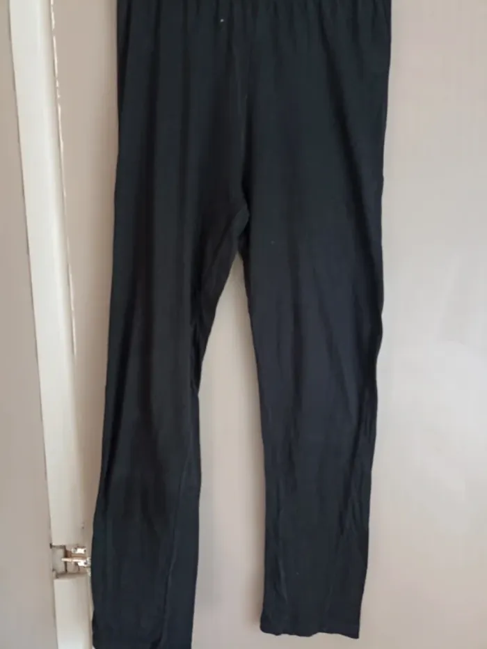 Lot taille S legging neuf et veste Jennifer en tbe - photo numéro 2
