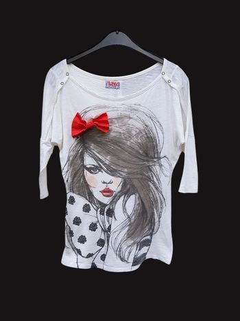 Tee-shirt fille - T. S / 14 ans
