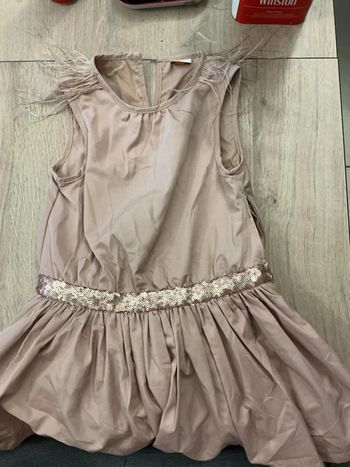 Robe tape à l’œil