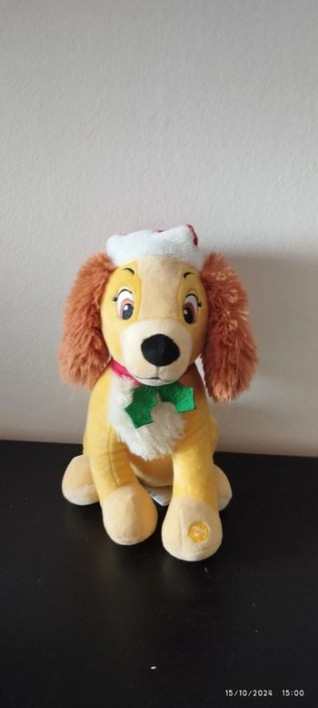 Peluche chanter noël