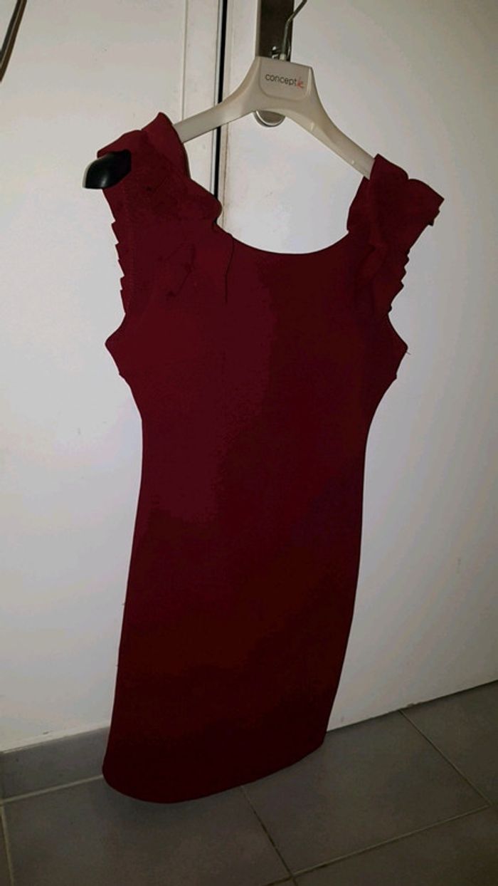 Robe bordeaux neuve - photo numéro 2
